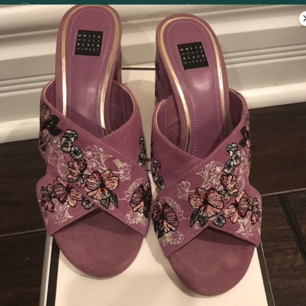 WHBM Zuri Embroidered Cross Band Suede Mules in Lavender Combo Sz 7 EUC